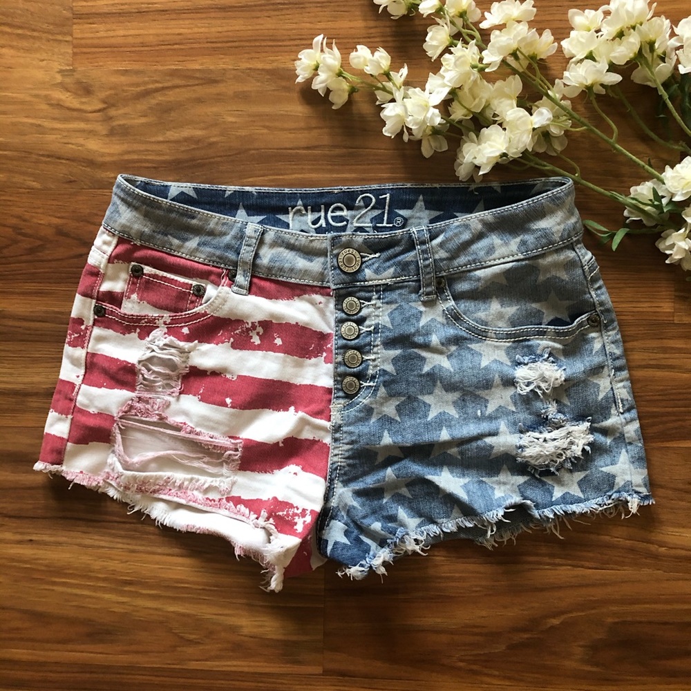 🔥Rue 21 American shorts